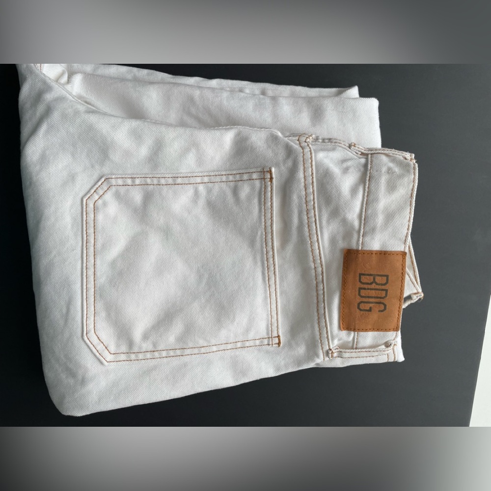 BDG 31-33”w cargo wide leg white high waist denim cotton